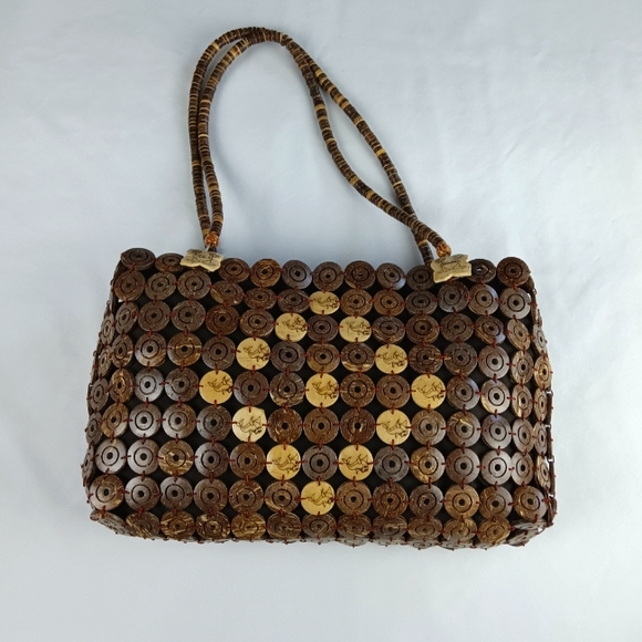 Wooden Womens Hawaiian Handbag. - Picture 4 of 14